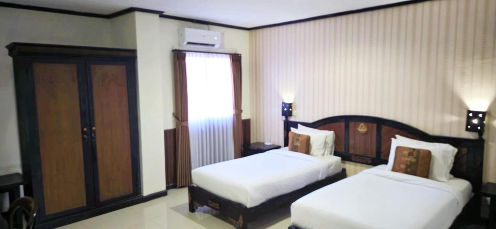 Stana Puri Gopa Hotel Sanur  Exterior photo